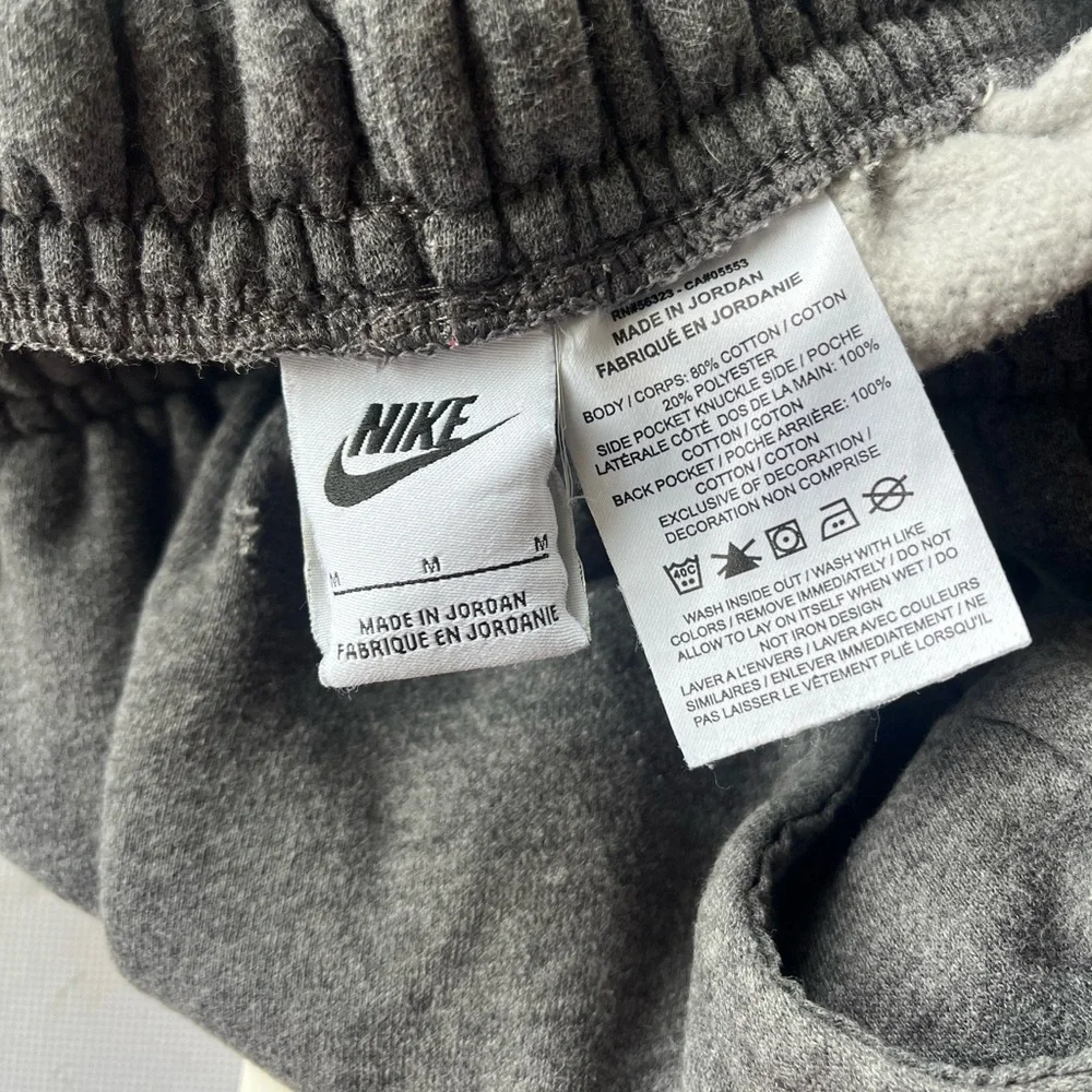 Gray Nike men’s Sweatpants Shorts size medium - Picture 9 of 10